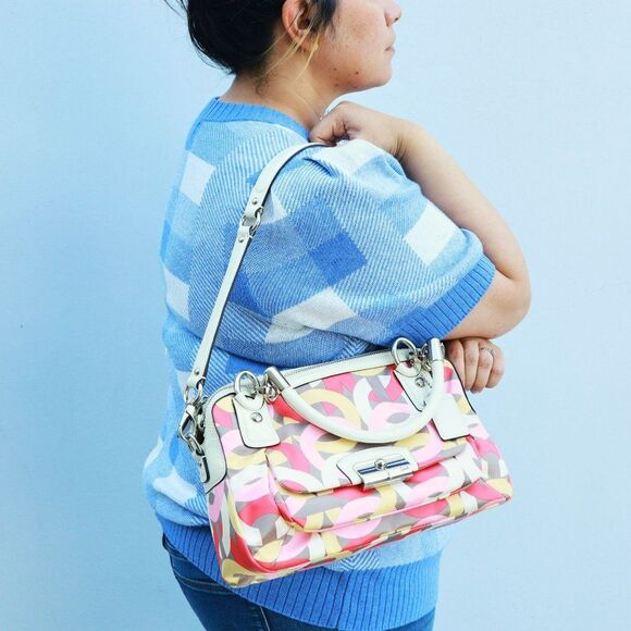 NWT Coach Chainlink LIMITED EDITION Sateen Two Way Satchel Bag $428+ - Picture 3 of 10